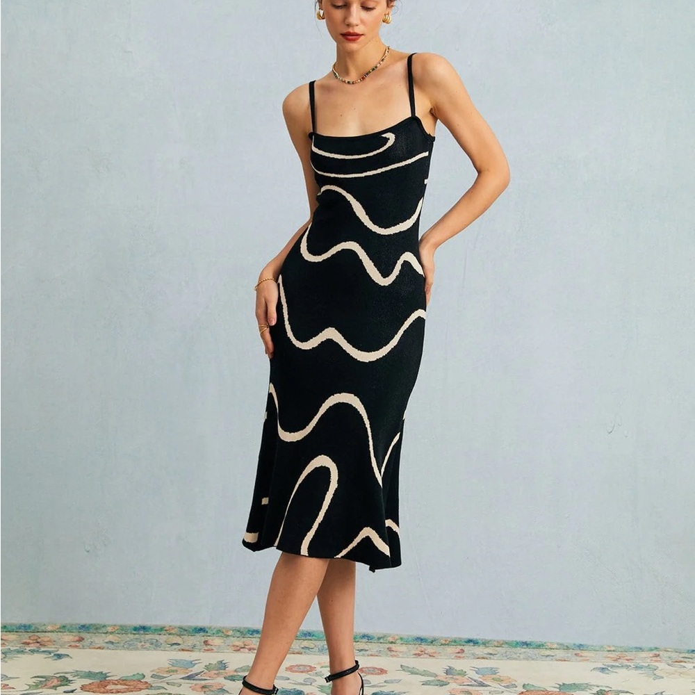 NWT Rihoas Black and Cream Women's Dress